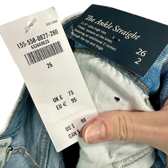 Abercrombie & Fitch Curve Love Ultra High Rise Ankle Straight Jeans - Picture 8 of 8